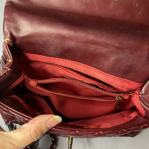 Vintage chanel CoCo medium burgundy purse - Picture 12 of 16